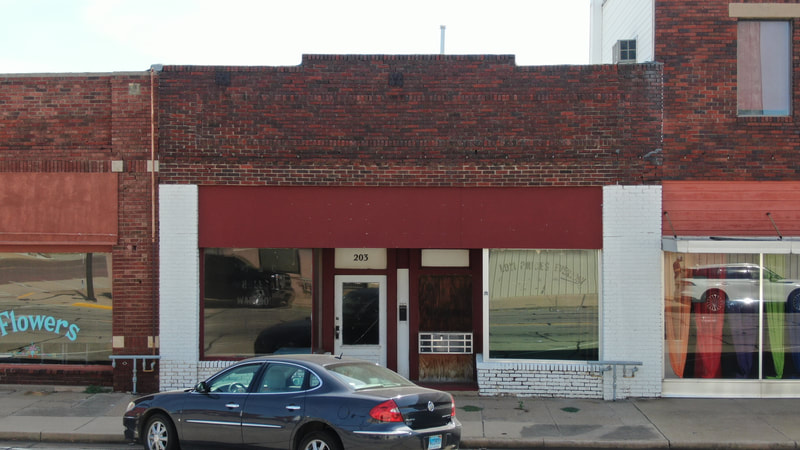 203–205 S. 1st