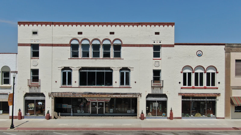 409 E. Grand